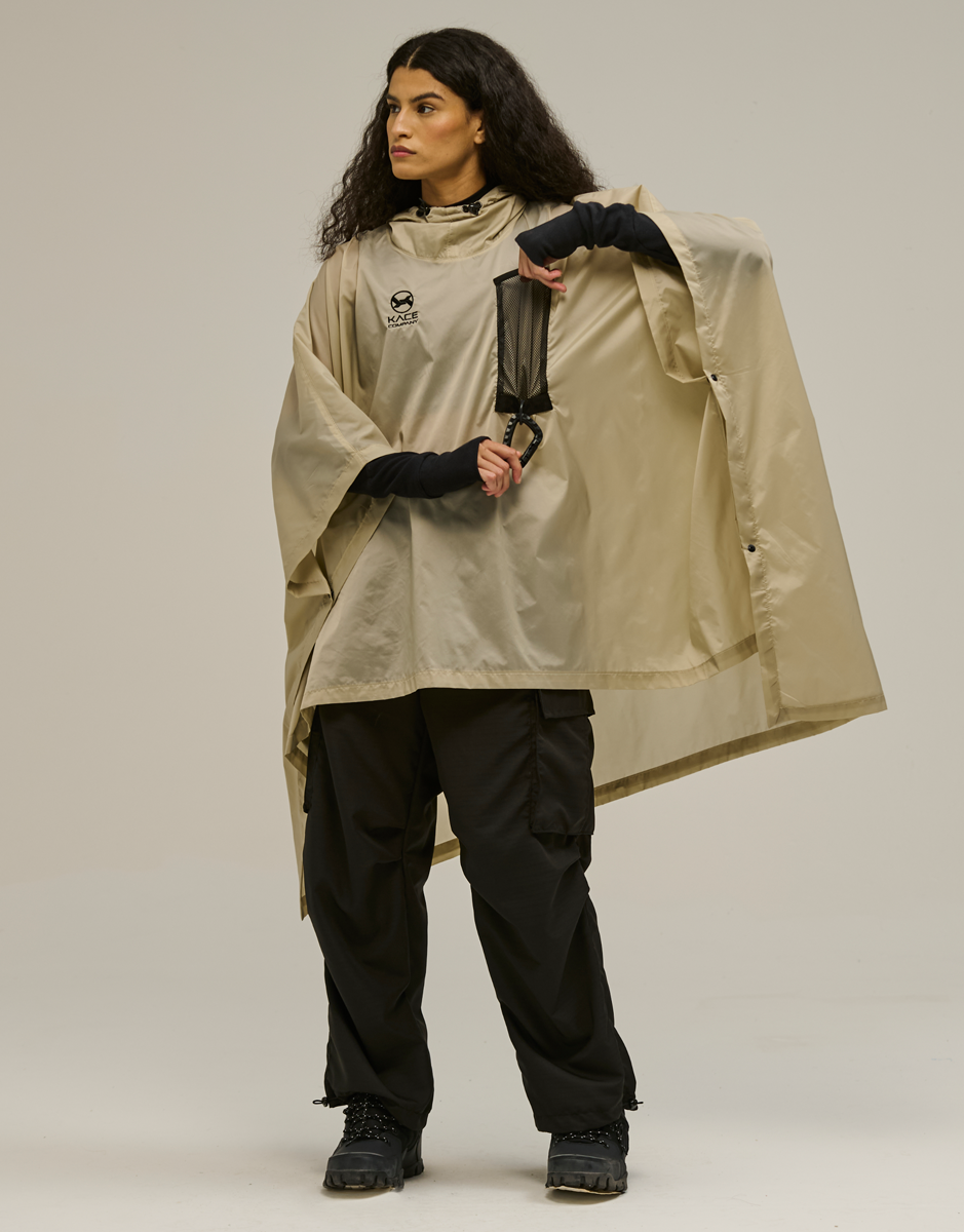 Poncho WR Genesis Areia Kace