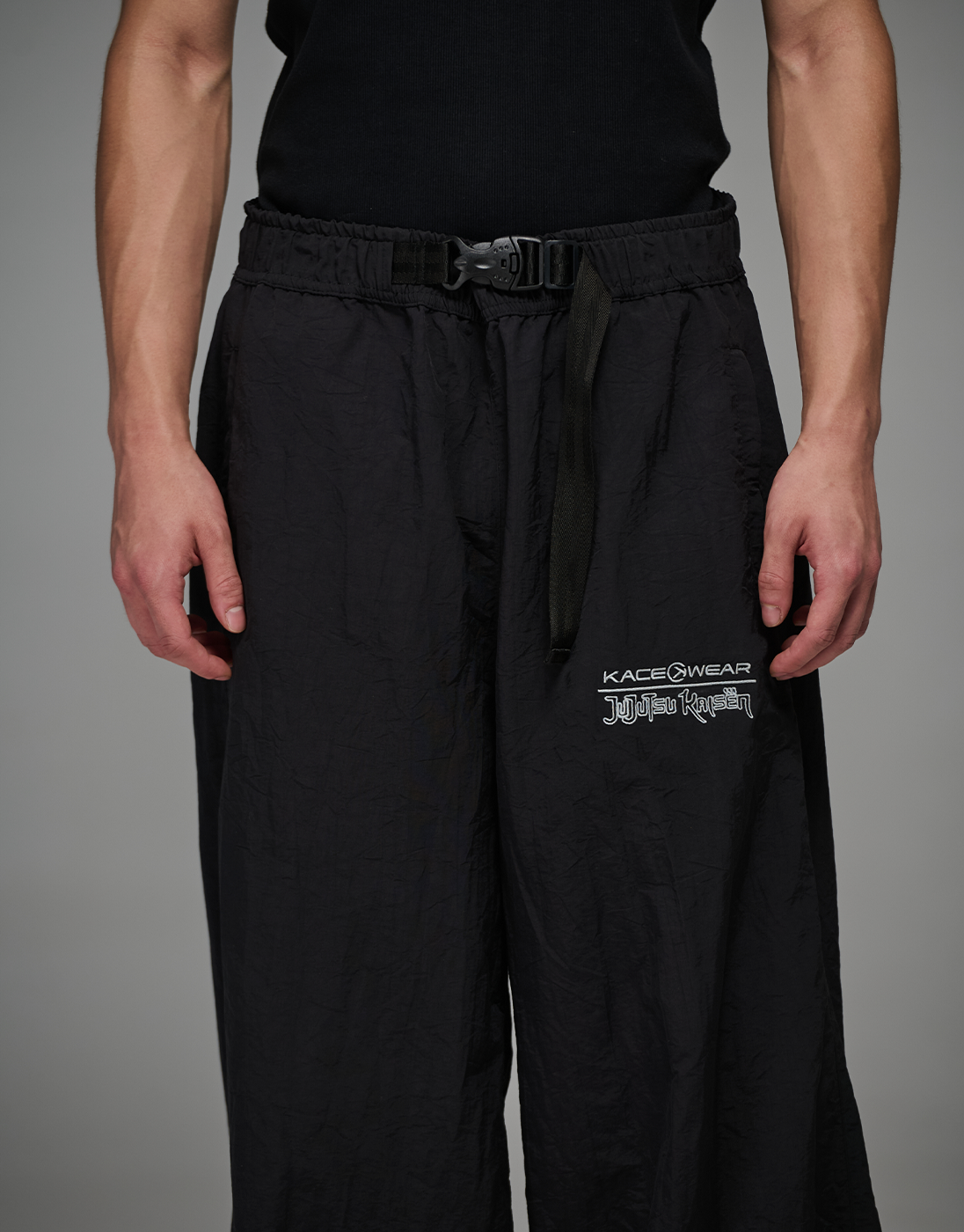 Calça Parachute Combat JJK x Kace Wear Preta