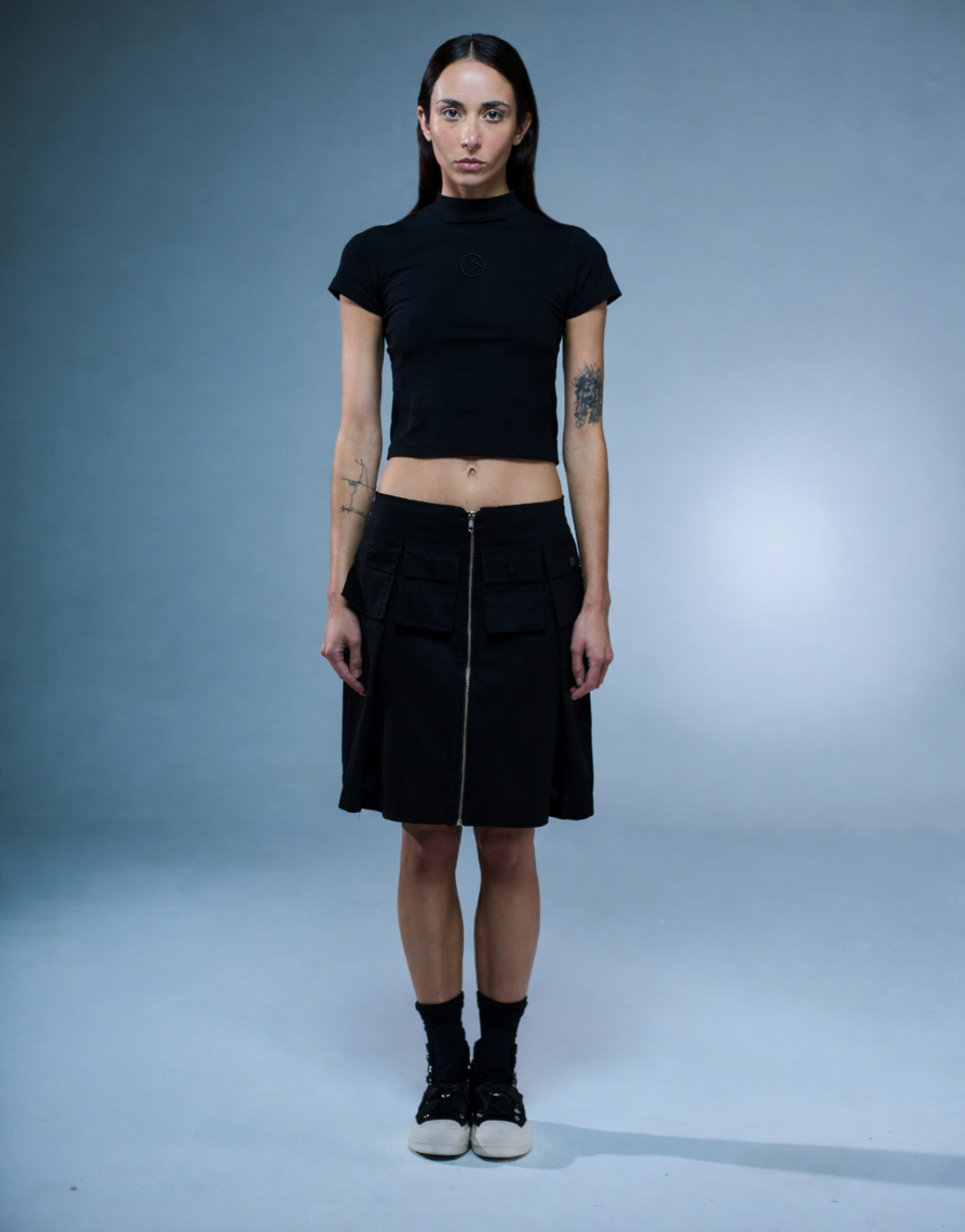 Camiseta Gola Alta Feminina Preta