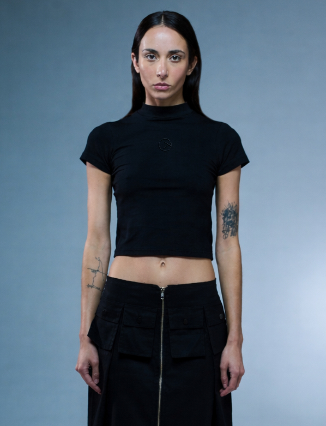 Camiseta Gola Alta Feminina Preta