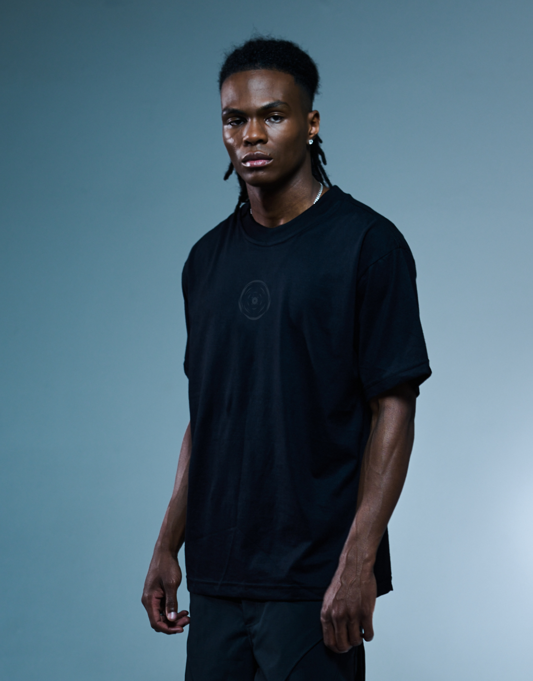 Camiseta Stage 1 Kace Wear x H. Anzai Preta