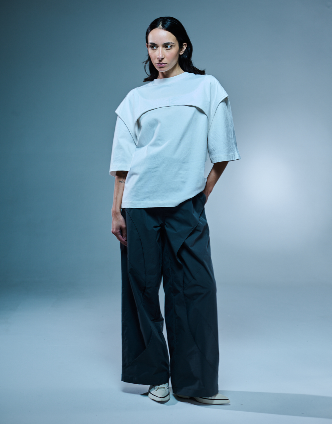 Camiseta Stage 3 Kace Wear x H. Anzai Off White