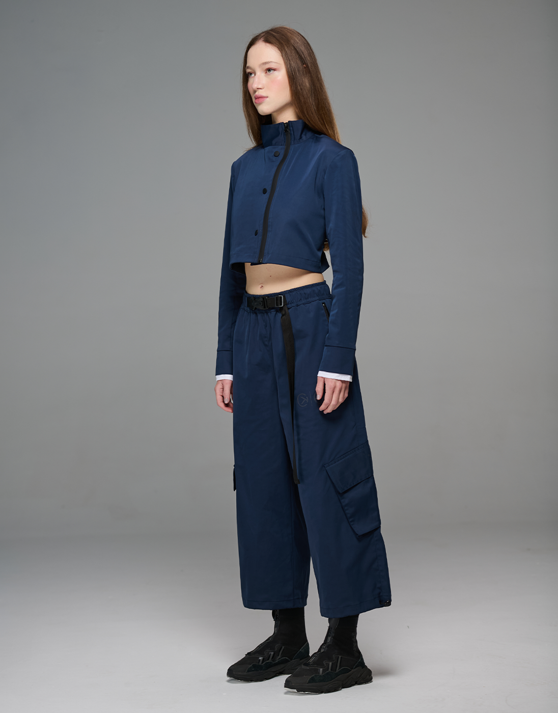 Jaqueta Cropped Jujutsu High JJK x Kace Wear Azul