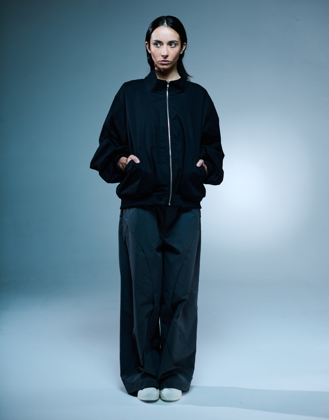 Jaqueta Fold Kace Wear x H. Anzai Preta