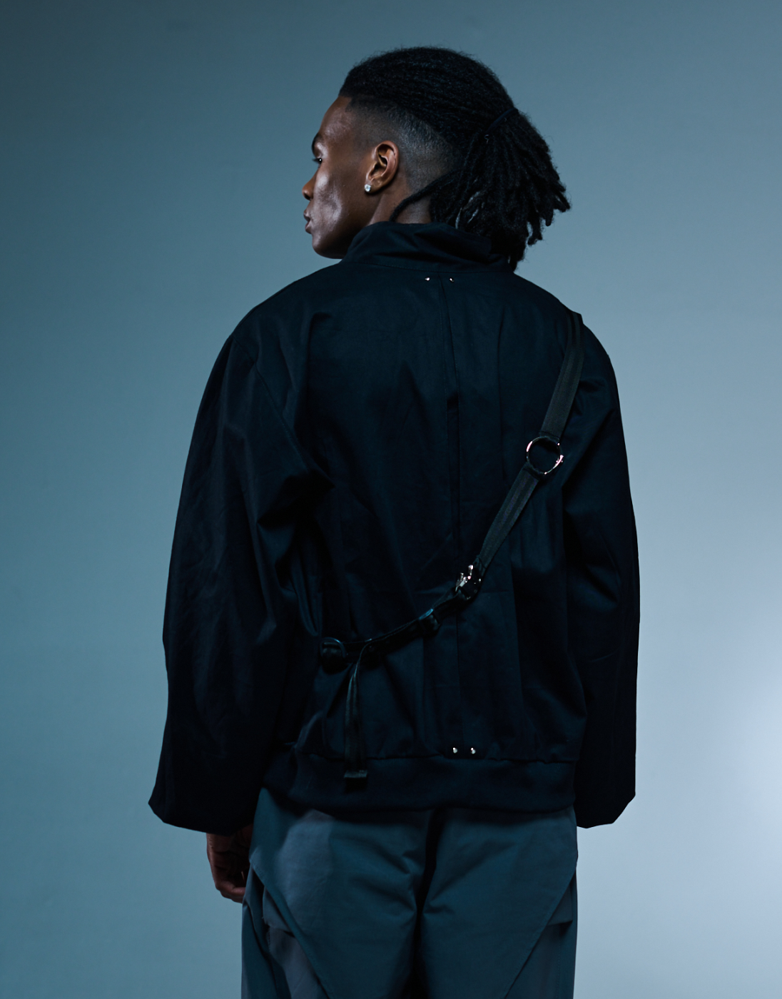 Jaqueta Fold Kace Wear x H. Anzai Preta