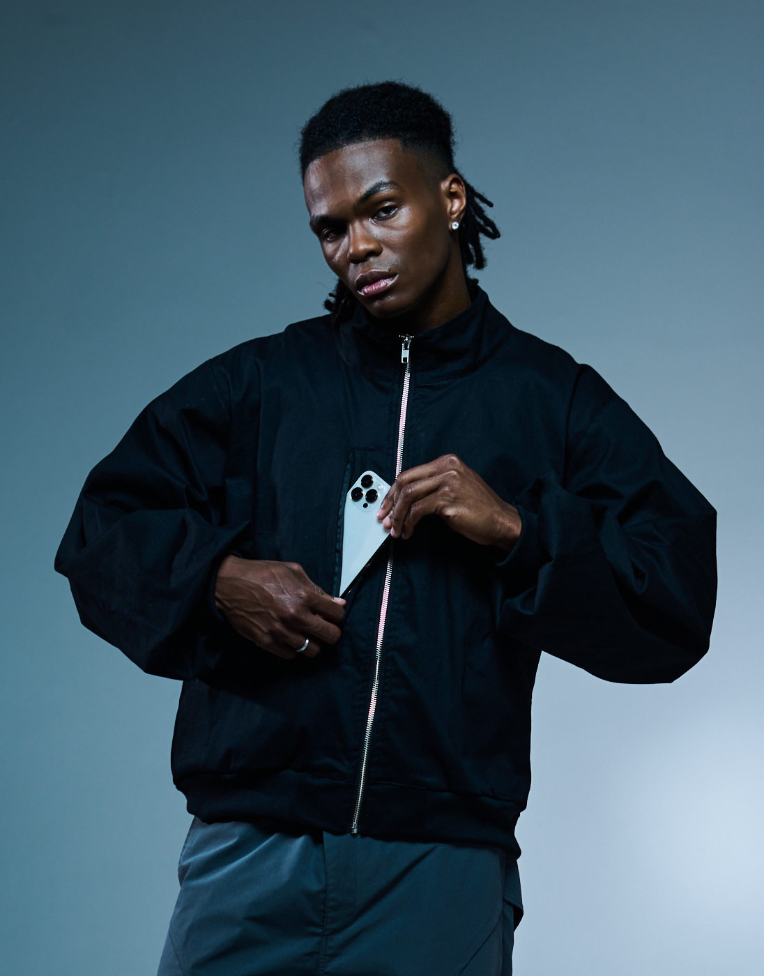 Jaqueta Fold Kace Wear x H. Anzai Preta