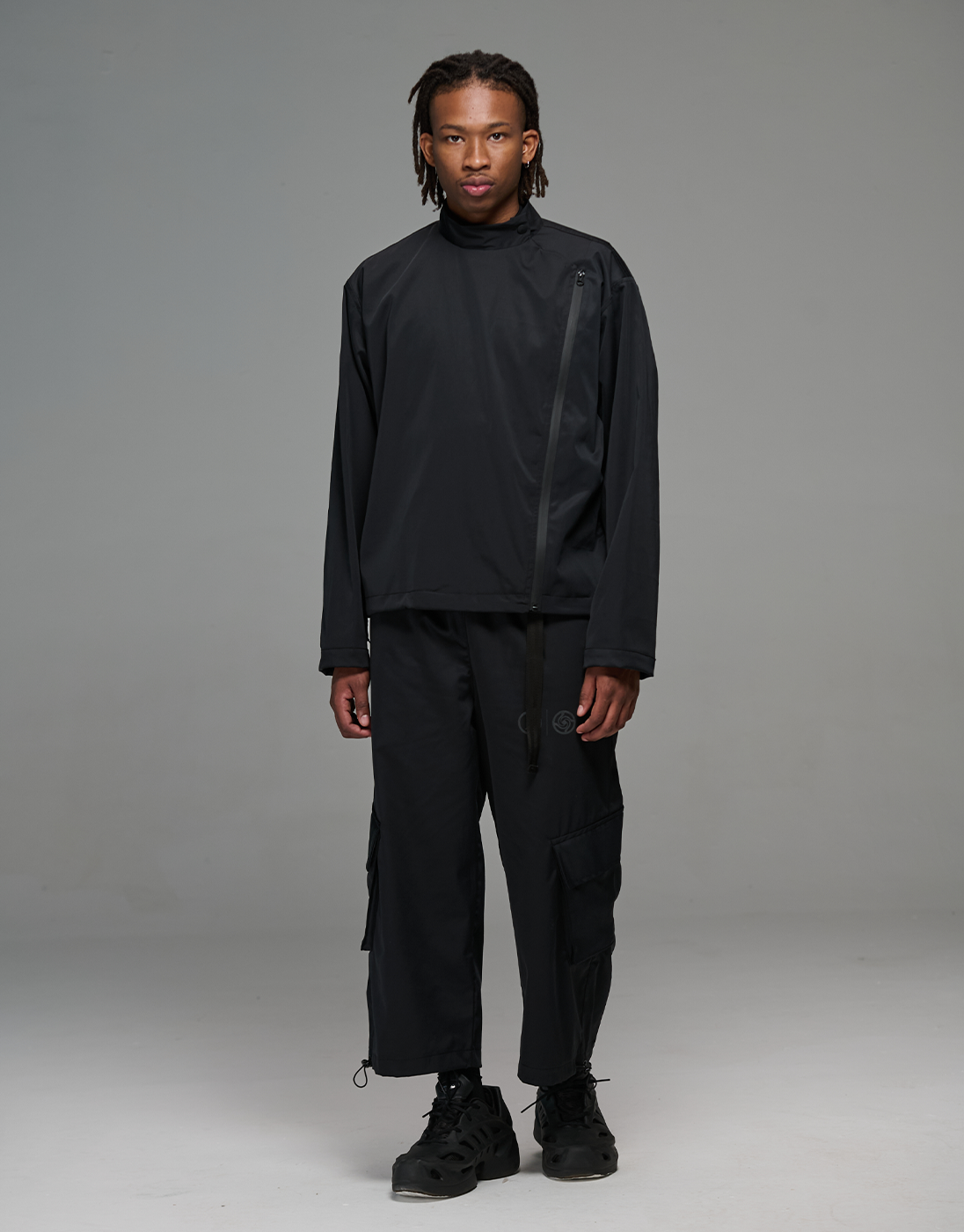 Jaqueta Jujutsu High JJK x Kace Wear Preta