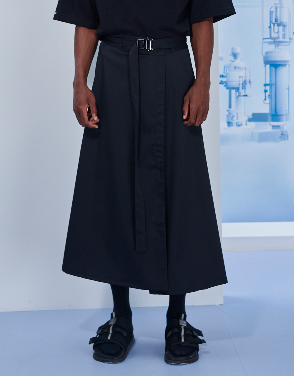 Saia masculina preta deals comprar