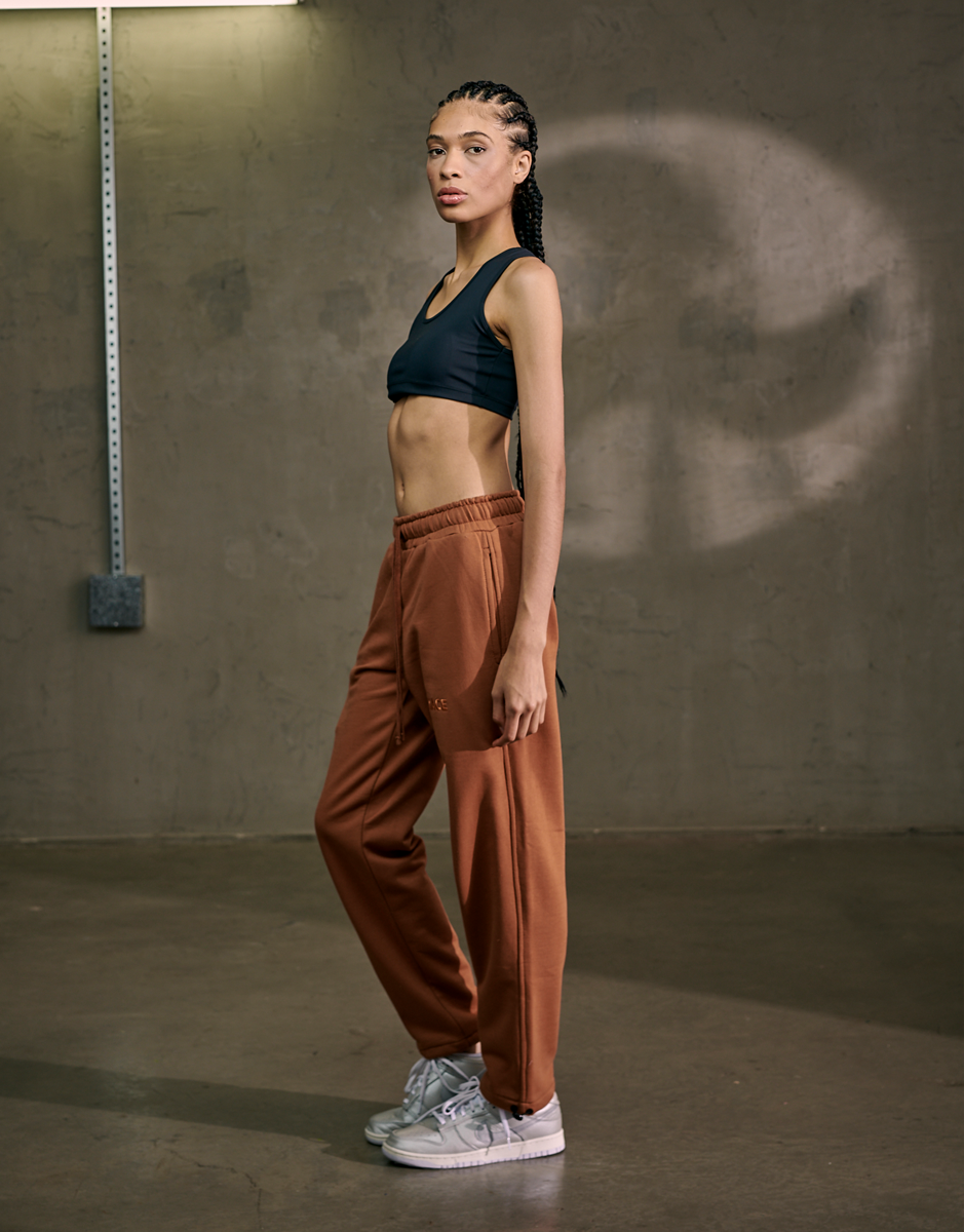 Calça moletom best sale marrom